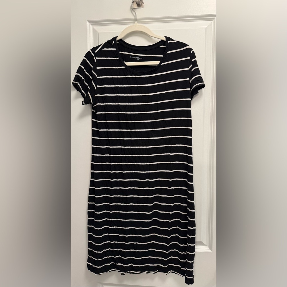 Liz Lange Maternity Black and White Striped Midi Dress